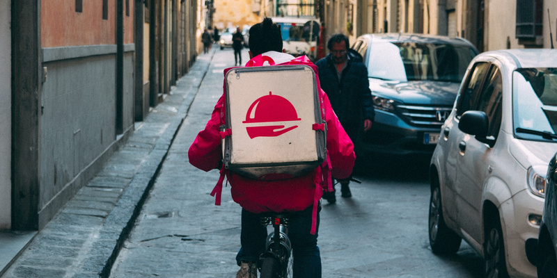 Three Articles You Need To Read About Three-Sided Marketplaces